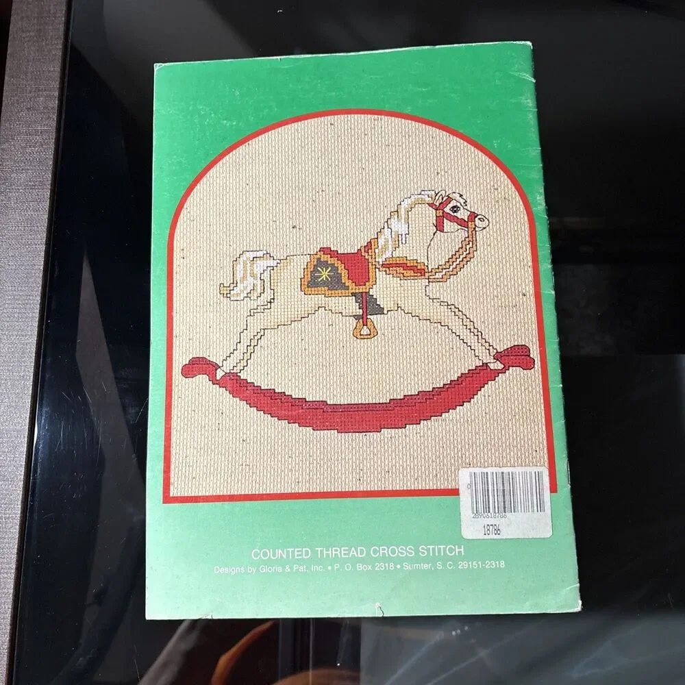 Vintage Cross Stitch Christmas Pattern Lot Of 3. leisure Arts, Gloria & Pat, BKW